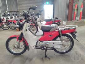 Honda Supercub - picture2' - Click to enlarge