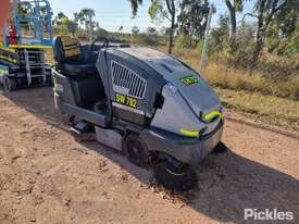 Nilfisk CS7000 1200D Hybrid Eco Combination Sweeper/Scrubber - picture1' - Click to enlarge