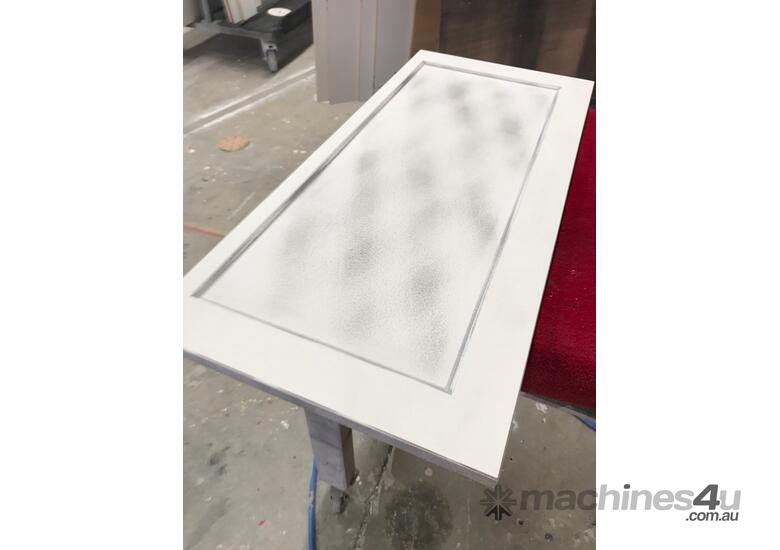 caption HOLYTEK Brush sander for Shaker Doors
