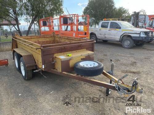 2008 Woods Trailers Tandem Axle Tipping Box Trailer