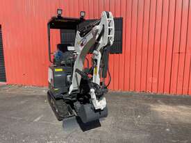 OZZIQUIP 17 PRO MINI EXCAVATOR YANMAR POWERED with Plant Trailer - picture2' - Click to enlarge