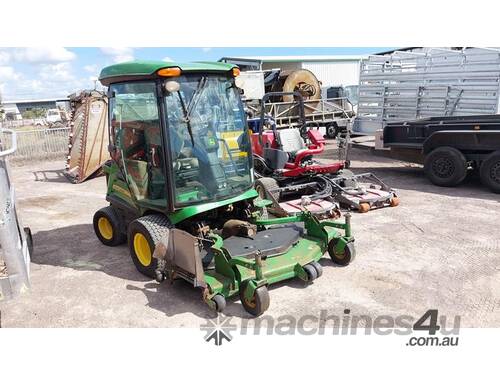 John Deere 1585