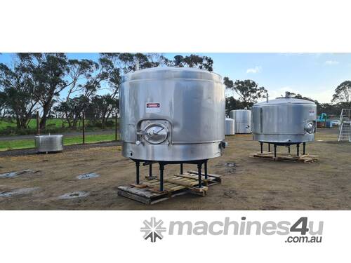 caption 7000lt STAINLESS STEEL TANK, MILK VAT