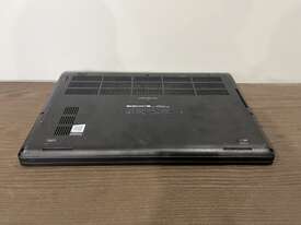 Dell Latitude 5400 Laptop - picture0' - Click to enlarge