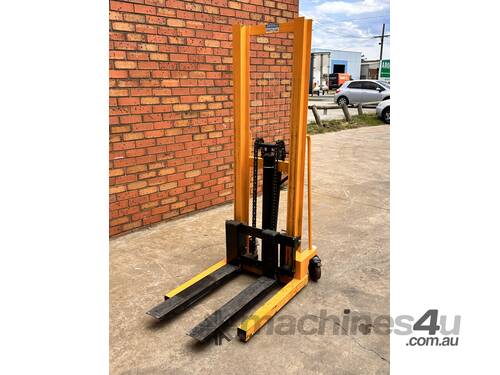 2 Tonne Manual Lift Machine(AL-CTY-A2016) – Hire from $26.40/Week 