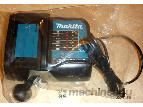 New Makita DC18SD 7.2v-18v Lithium-Ion Battery Charger