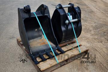 Caterpillar   Backhoe Bucket