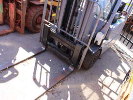 JUNGHEINRICH EFG216K FORKLIFT - picture0' - Click to enlarge