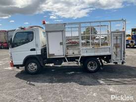 2010 Mitsubishi Canter L7/800 Mobile Tyre Truck - picture2' - Click to enlarge