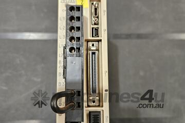   Yaskawa SGD7S-2R8A00A002 Servo Drive