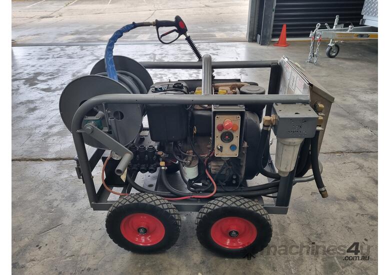 caption Heavy Duty D24 Pressure Washer - Unleash the Power!