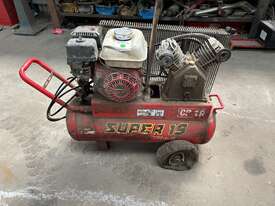 Air Compressor - picture0' - Click to enlarge