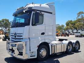 Mercedes-Benz Actros - picture1' - Click to enlarge