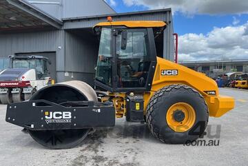2023 JCB VM116D SMOOTH DRUM ROLLER U4653