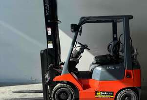 Toyota   forklift lpg 1.5 tonne