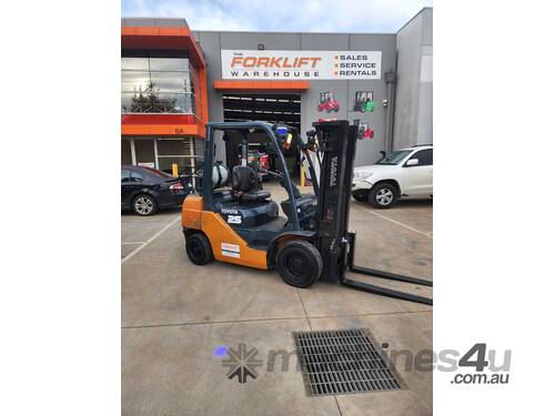 Toyota Forklift 2.5T Container Mast 