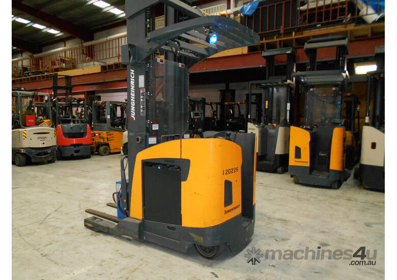 FORKPAC  - JUNGHEINRICH ETR-340 RIDE ON REACH TRUCK - Hire