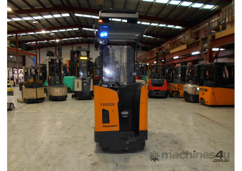 FORKPAC  - JUNGHEINRICH ETR-340 RIDE ON REACH TRUCK - Hire