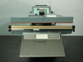 Semi-automatic Heat Sealer - picture2' - Click to enlarge