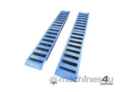 caption 1-TONNE 3M X 450MM FOLDING ALUMINIUM LOADING RAMPS
