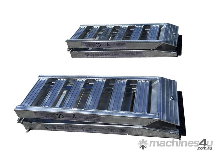 caption 1-TONNE 3M X 450MM FOLDING ALUMINIUM LOADING RAMPS