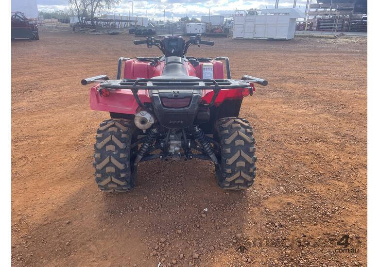 caption 2016 Honda TRX500