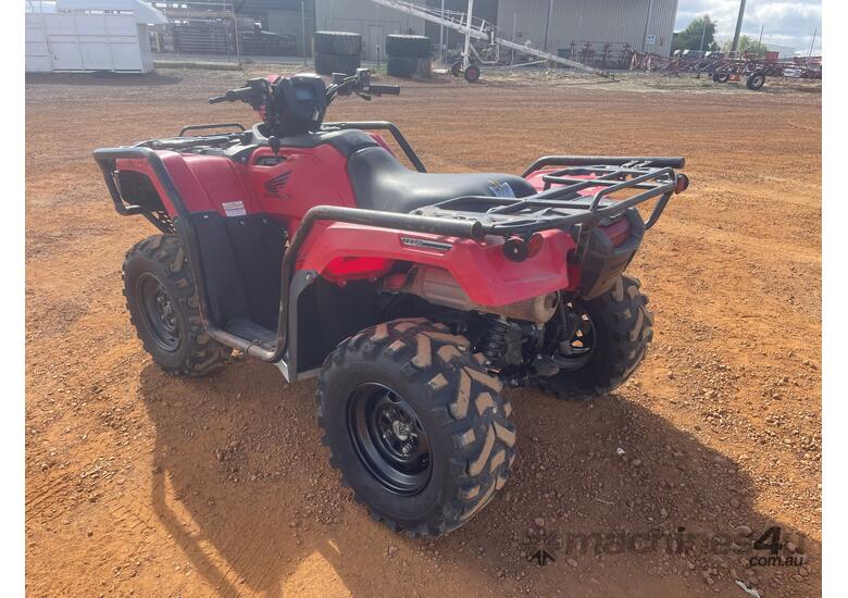 caption 2016 Honda TRX500
