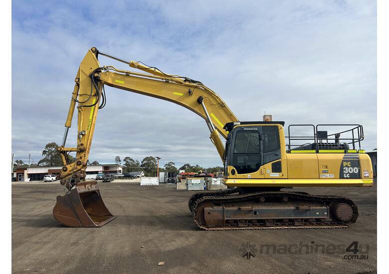 caption Komatsu PC300 Excavator