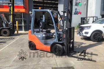 Toyota   1.8T Forklift