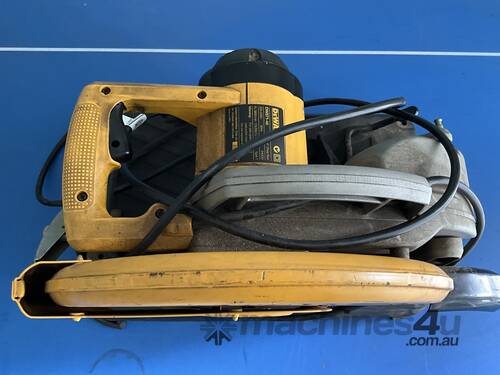 Dewalt 14” Chop Saw ( Ex Council ) *Unreserved*