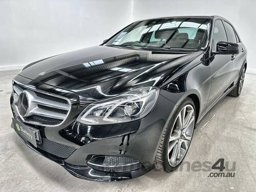 2015 Mercedes-Benz E-Class E300 BlueTEC Sedan (Hybrid-Diesel) (Auto)