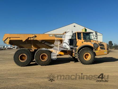 2011 VOLVO A40F 49