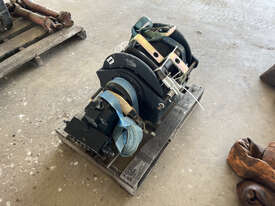 Hydraulic Winch to Suit Mac 25 Franna Crane (Unused) - picture0' - Click to enlarge