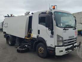 Isuzu FRR600 - picture0' - Click to enlarge