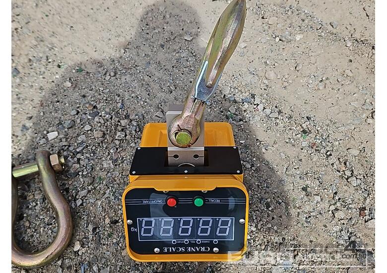 caption Unused 5T Digital Crane Scale