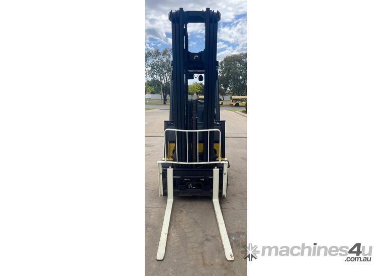 caption YALE GLP18VX Counterbalance Forklift