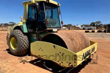 2008 AMMANN ASC110D SMOOTH DRUM ROLLER U4790