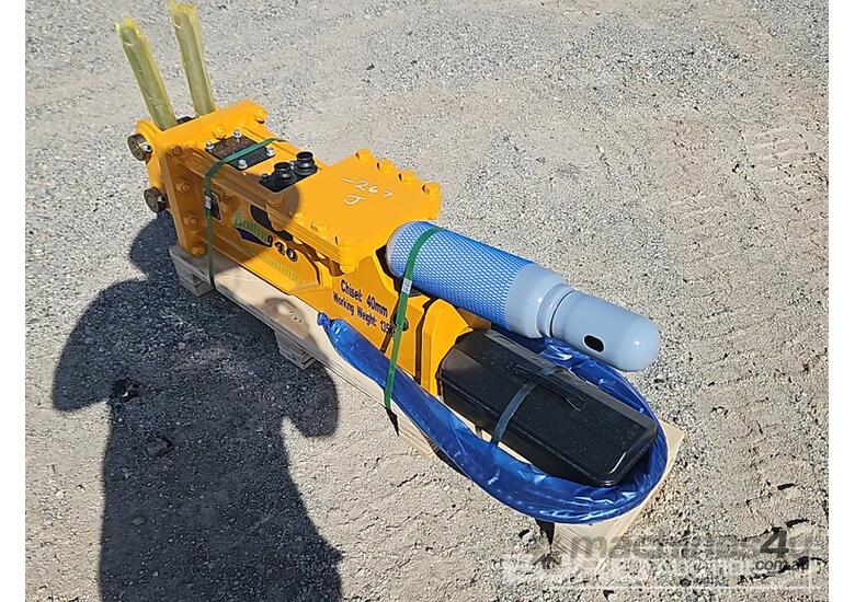 Unused Sailing 40 Hydraulic Breaker to suit 1-2T Excavator 