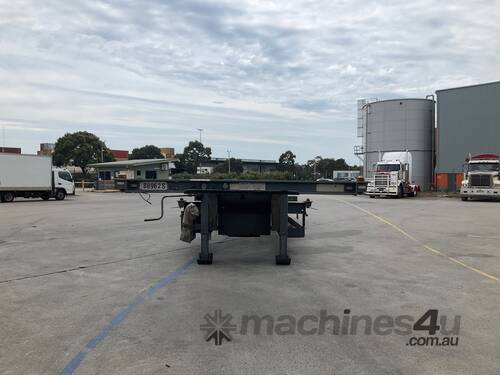 caption 2006 Maxitrans ST3 Tri Axle Drop Deck Skel Trailer