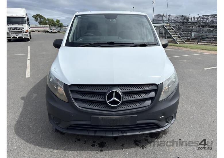 caption 2016 MERCEDES-BENZ VITO VAN