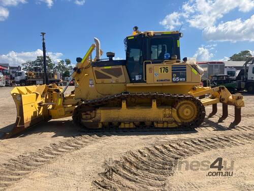 caption 2013 Komatsu D65WX-17 Tracked Dozer