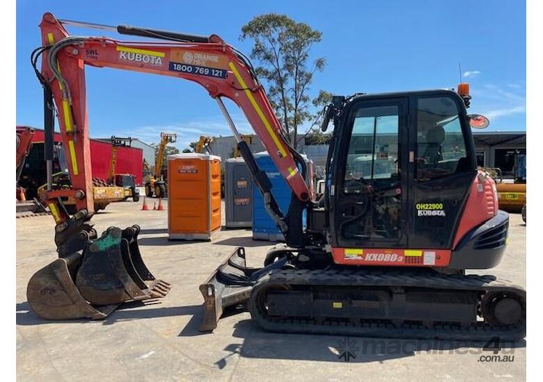caption 2015 Kubota Kx080-3Sgla