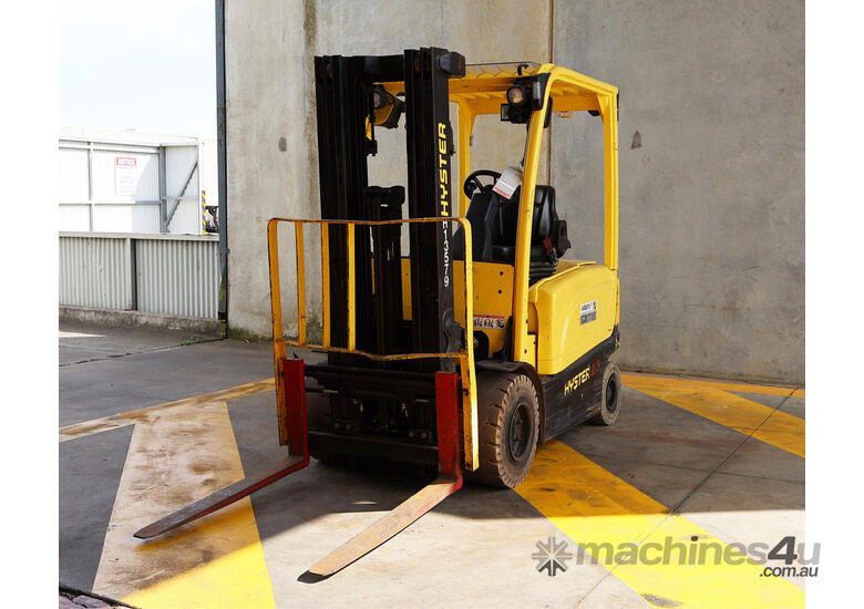 2.5T Battery Electric 4-Wheel Forklift