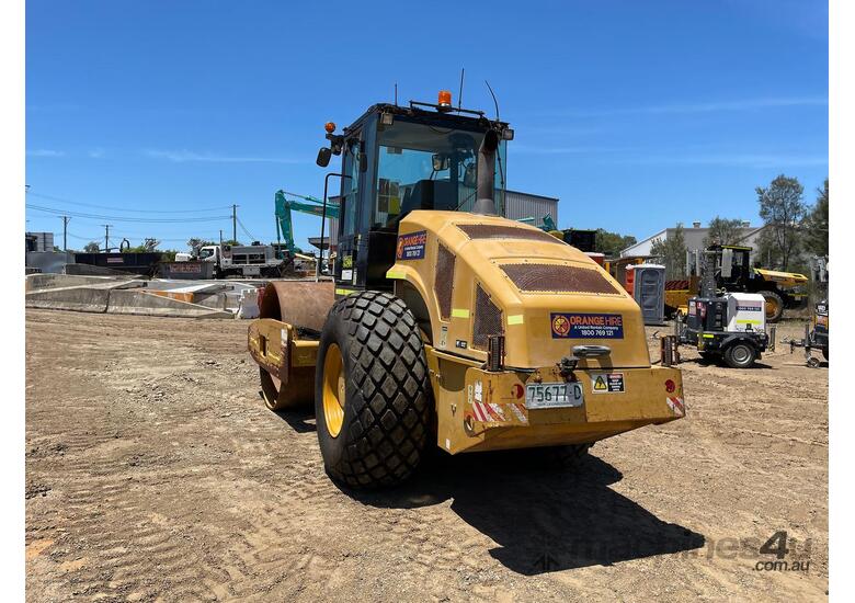 caption 2012 Caterpillar Cs56