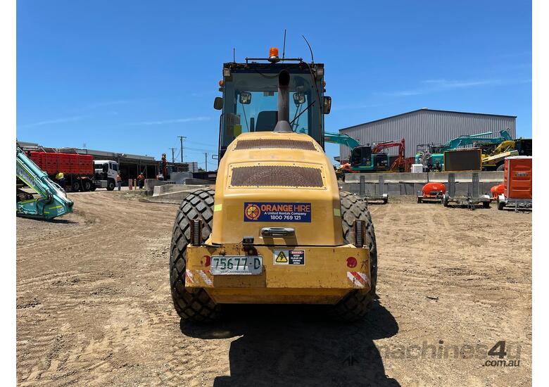 caption 2012 Caterpillar Cs56