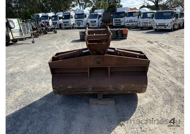 caption GP Tilt Bucket