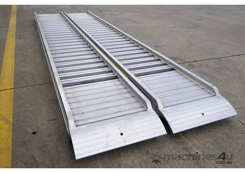 3.5m, 4700Kg - Digga Ezi-Loada Aluminium Loading Ramp - WA STOCK