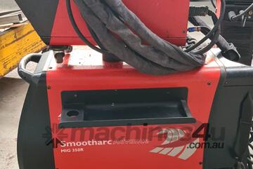 BOC Smootharc Advance MIG 350R Welding machine