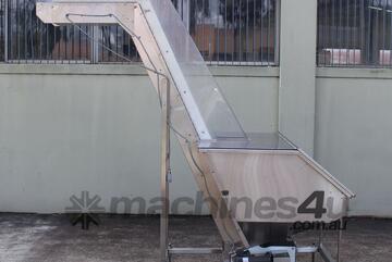 Cleated Belt Elevator in a S/S Frame