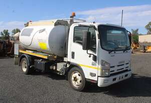Isuzu 2013   NQR450